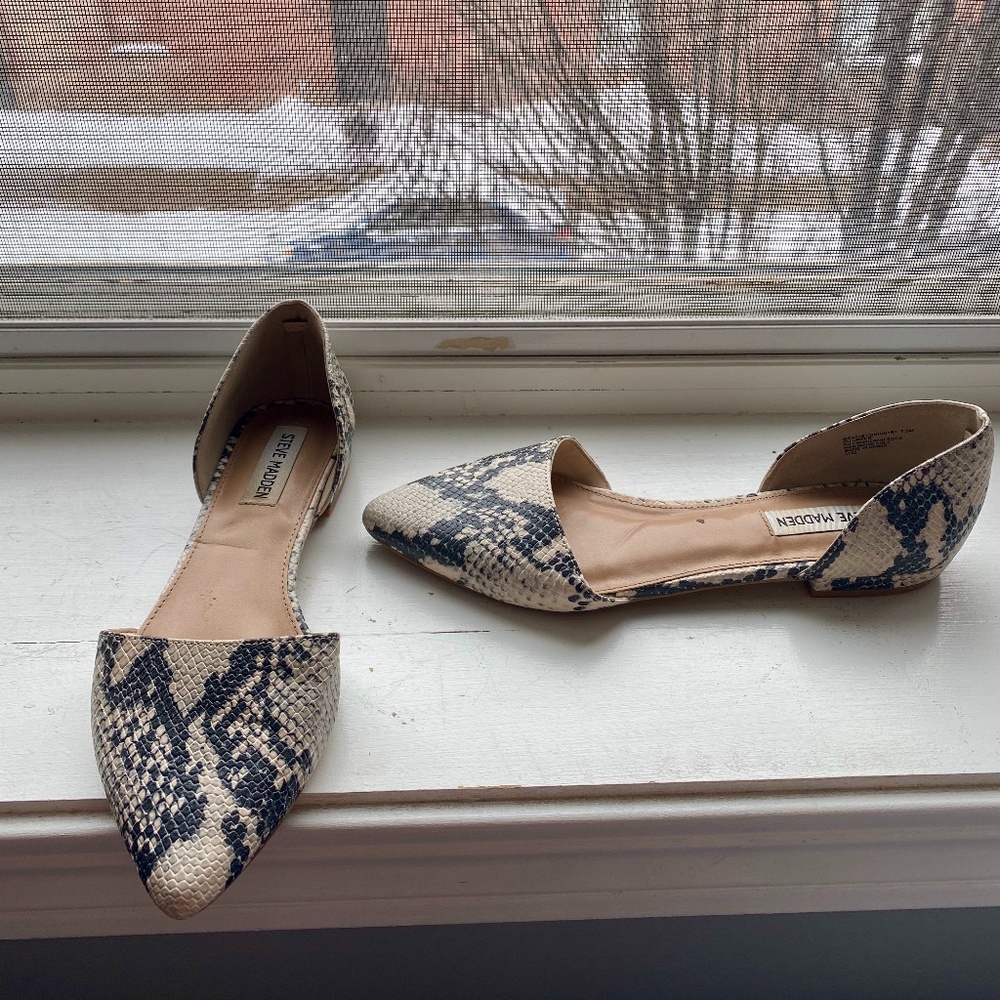 Steve Madden Genius Flat in Snakeskin